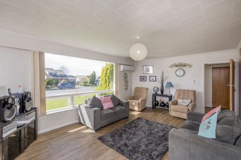 Photo of property in 34 Kennedy Drive, Levin, 5510