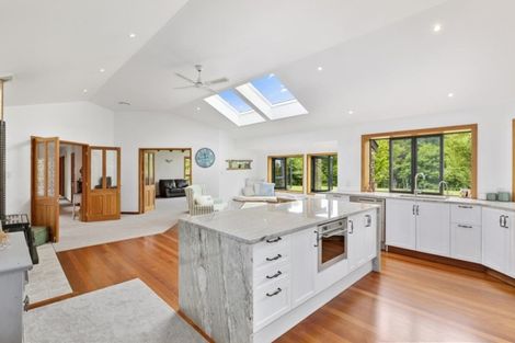Photo of property in 959 Whitemans Valley Road, Whitemans Valley, Upper Hutt, 5371