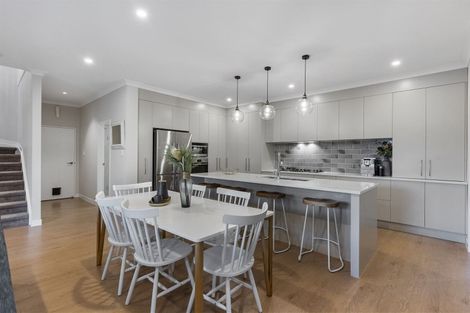 Photo of property in 2a Seine Road, Forrest Hill, Auckland, 0620