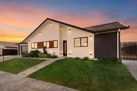 Photo of property in 89 Mawai Hakona Drive, Wallaceville, Upper Hutt, 5018