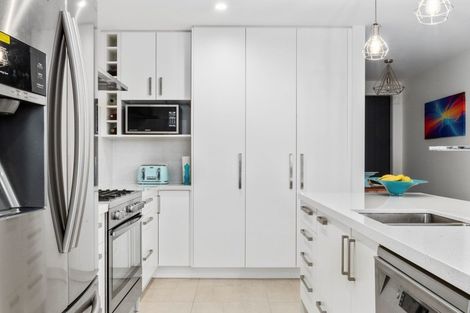 Photo of property in 77 Te Kio Crescent, Papamoa Beach, Papamoa, 3118