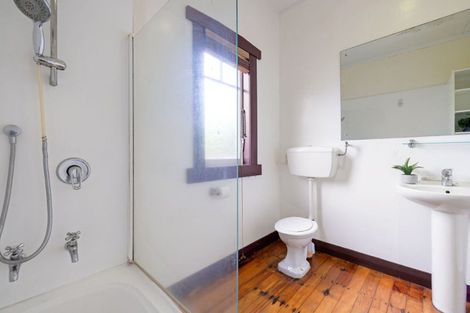 Photo of property in 15 Saint Winifreds Avenue, Hamilton East, Hamilton, 3216