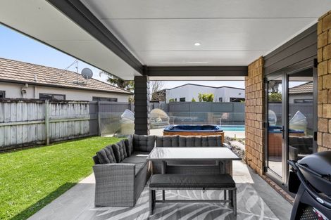 Photo of property in 115 Saint James Drive, Huntington, Hamilton, 3210