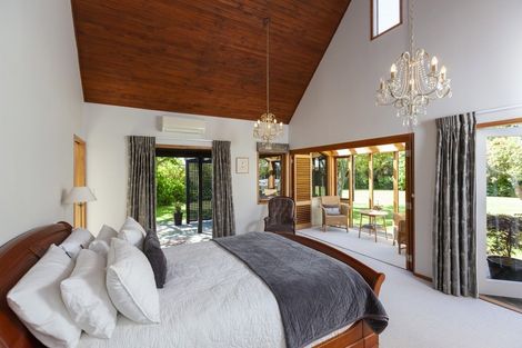 Photo of property in 9-11 Rosebank Grove, Waikanae, 5036