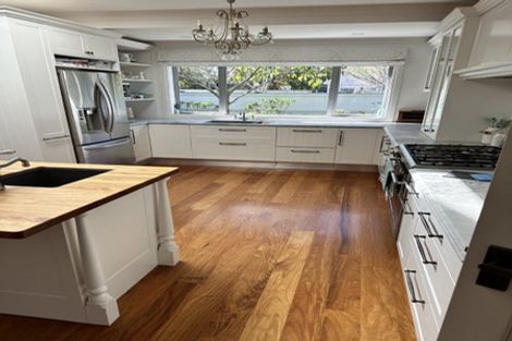 Photo of property in 20 Golf Road, Heretaunga, Upper Hutt, 5018