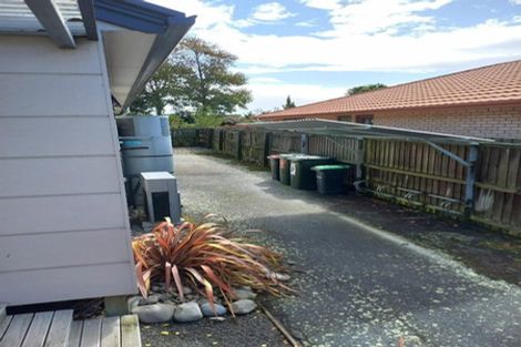 Photo of property in 12 Auburn Avenue, Upper Riccarton, Christchurch, 8041