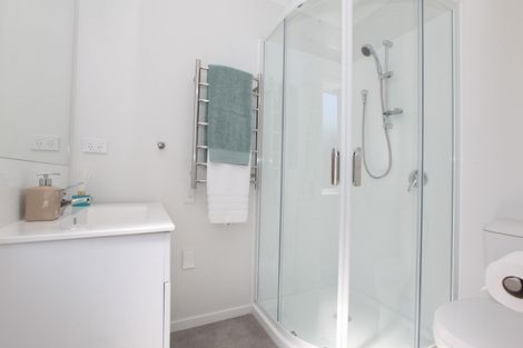 Photo of property in 2/13 Crescent Court, Melville, Hamilton, 3206