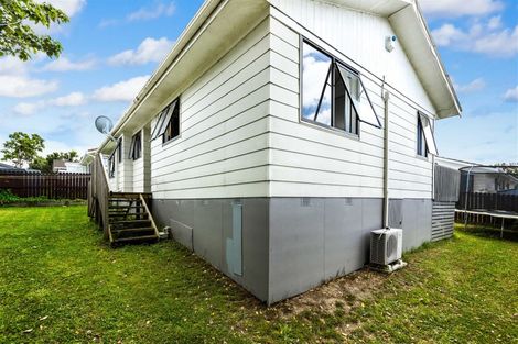 Photo of property in 2/8 Dalmatia Place, Henderson, Auckland, 0612