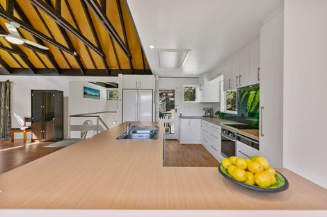 Photo of property in 2/37 Autumn Avenue, Glen Eden, Auckland, 0602