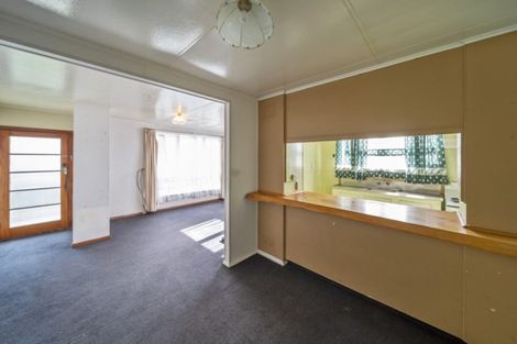 Photo of property in 3 Mcguire Street, Hawera, 4610