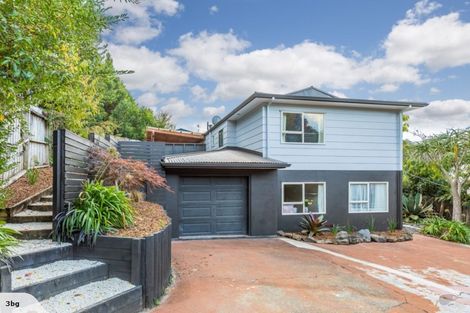 Photo of property in 1/62 Stapleford Crescent, Browns Bay, Auckland, 0630