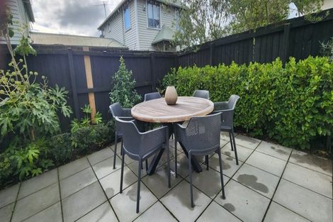 Photo of property in 2/21 Bishop Street, St Albans, Christchurch, 8014