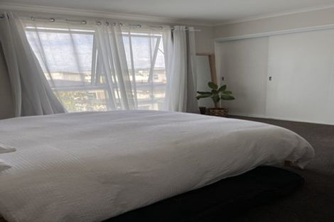 Photo of property in 6 Touhou Road, Hobsonville, Auckland, 0616