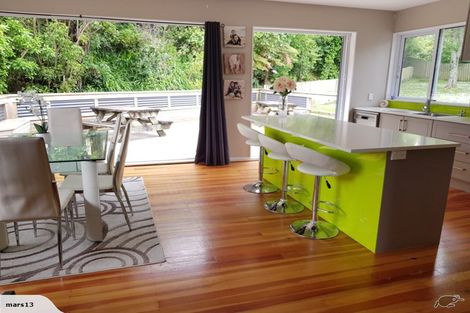 Photo of property in 11 Morgan Place, Tawa, Wellington, 5028