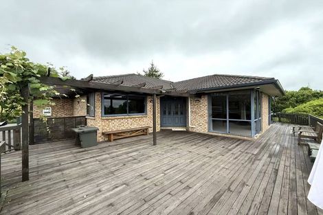 Photo of property in 3 Terry Smyth Drive, Kumeu, 0892