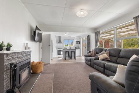 Photo of property in 57 Kuku Beach Road, Kuku, Levin, 5570