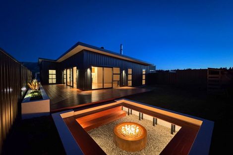 Photo of property in 30 Dunn Street, Lake Hawea, 9382