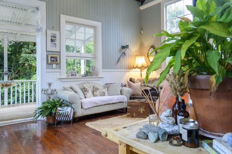 Photo of property in 35 Maungawhare Place, Otumoetai, Tauranga, 3110