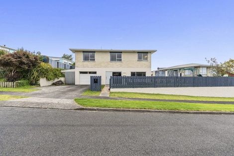 Photo of property in 10 Culzean Grove, Bell Block, New Plymouth, 4312