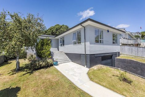 Photo of property in 7 Quinn Grove, Ranui, Porirua, 5024