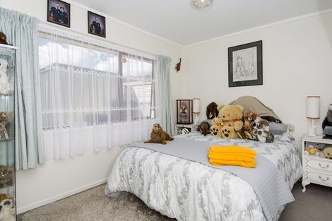 Photo of property in 17a Pemberton Crescent, Greerton, Tauranga, 3112