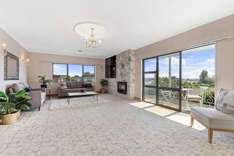 Photo of property in 11 Kellyville Heights, Merrilands, New Plymouth, 4312