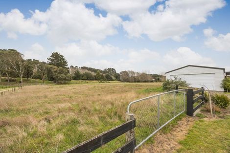 Photo of property in 450 Foxton Shannon Road, Foxton, 4893