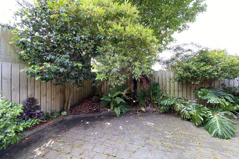 Photo of property in 2/17 Copeland Street, Hutt Central, Lower Hutt, 5011