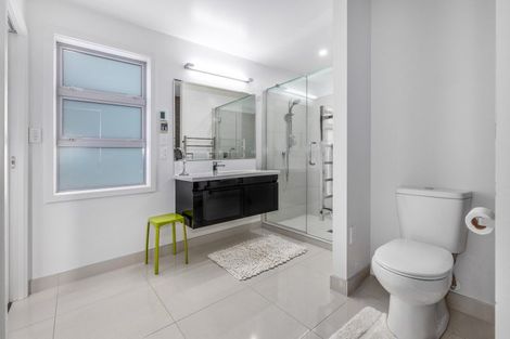 Photo of property in 29 Okarito Avenue, Levin, 5510