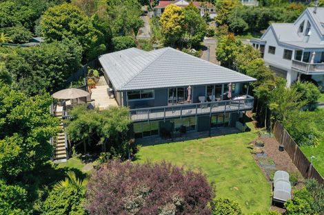Photo of property in 64 Kotare Street, Waikanae, 5036