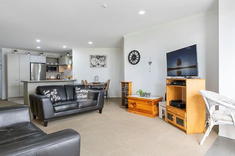 Photo of property in Paramount Apartments, 21/281 Maunganui Road, Mount Maunganui, 3116