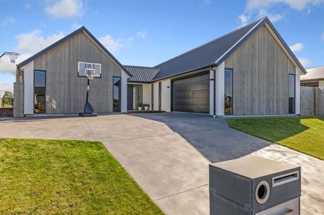 Photo of property in 69 Te Hurunui Drive, Pegasus, 7612