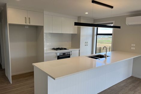 Photo of property in 36 Scenic Rise, Rototuna North, 3281