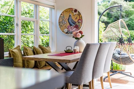 Photo of property in 17 Kiriwai Road, Paremata, Porirua, 5024