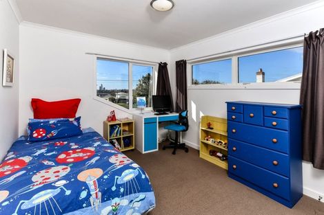Photo of property in 15 Bayswater Avenue, Bayswater, Auckland, 0622