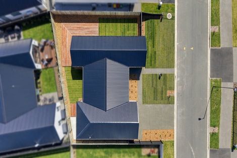 Photo of property in 10 Dan Street, Marshland, Christchurch, 8083