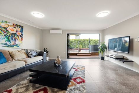 Photo of property in 72 Saint Andrews Terrace, St Andrews, Hamilton, 3200