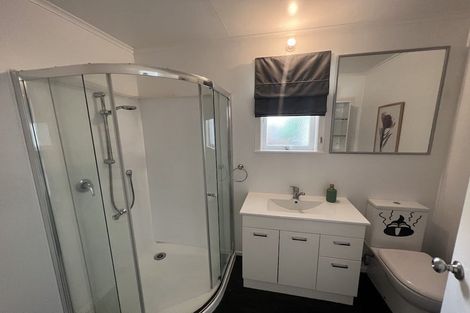 Photo of property in 8 Widmore Drive, Massey, Auckland, 0614