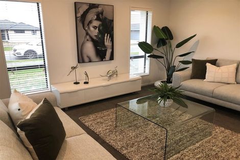 Photo of property in 17 Owen Drive, Darfield, 7510