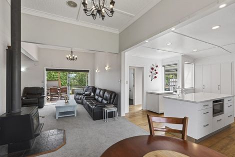 Photo of property in 1 Rimu Street, Strandon, New Plymouth, 4312