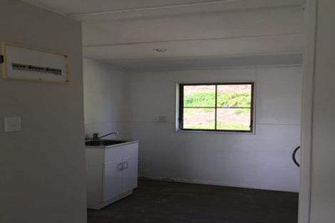 Photo of property in 695 State Highway 16, Kumeu, 0891