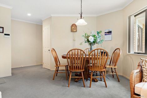 Photo of property in 15 Avonbrook Lane, Pukekohe, 2120