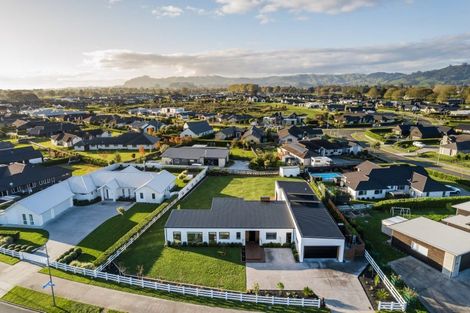 Photo of property in 16 Kaniera Terrace, Cambridge, 3434