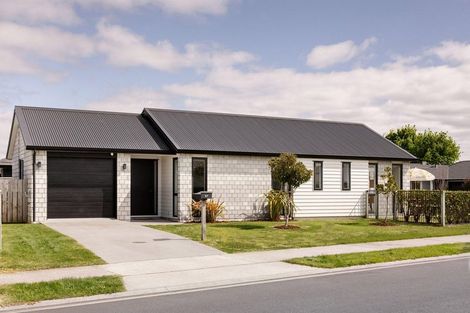 Photo of property in 67 Te Wharo Drive, Papamoa, 3118