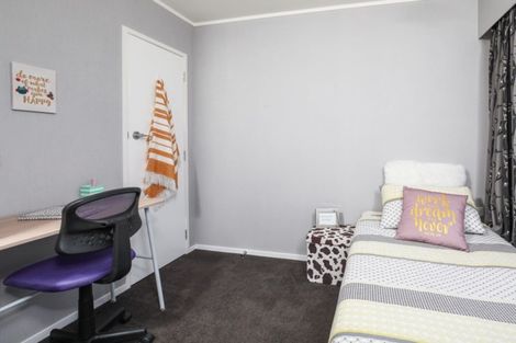 Photo of property in 11 Cypress Crescent, Pukete, Hamilton, 3200