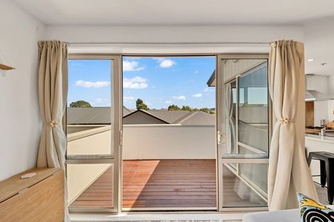 Photo of property in 2/9 Cameron Street, Sydenham, Christchurch, 8023