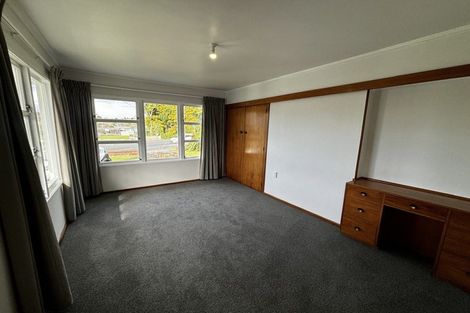 Photo of property in 92 Brois Street, Frankleigh Park, New Plymouth, 4310