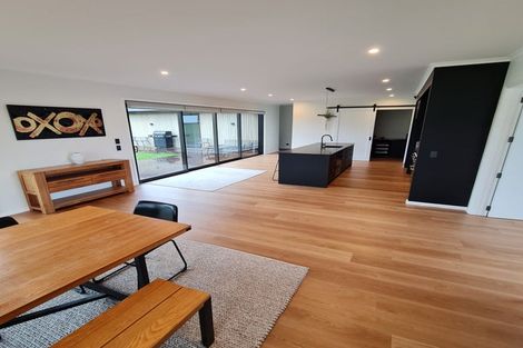 Photo of property in 7 Ribbonwood Lane, Kinloch, Taupo, 3377