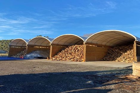 Photo of property in 588 Pound Road, Yaldhurst, Christchurch, 7676