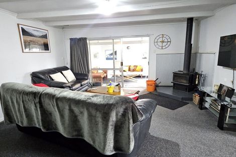 Photo of property in 87 Omapere Street, Dobson, Greymouth, 7805